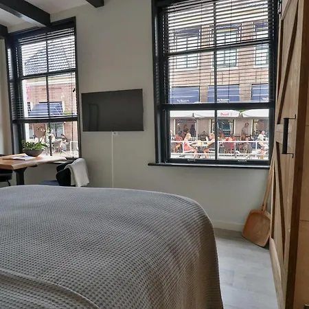 Bed & Breakfast De Makelaar Rijksmonument Enkhuizen