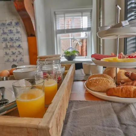 De Makelaar Rijksmonument Bed & Breakfast *